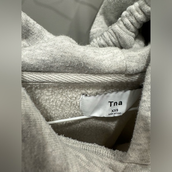 TNA HOODIE A BIT CROPPED - Picture 2 of 2